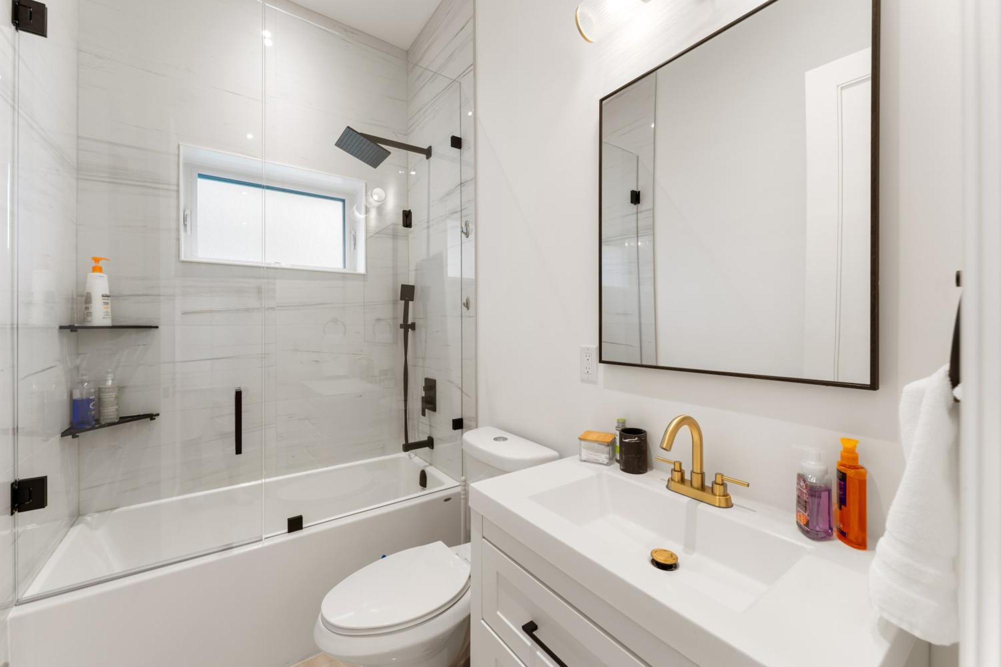 Luxury Home - 5 Min From Airport, 15 To Downtown Торонто Екстер'єр фото